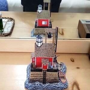 Society Exclusive Charming "Mussel Bed Shoal" Rhode Island Harbor Lights Statue